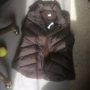 J Crew Puffer Down Vest 800 fill power Sz S NWT